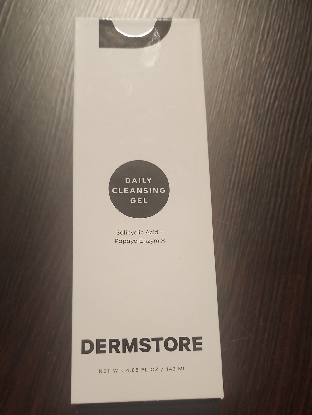 Daily Cleansing Gel — White